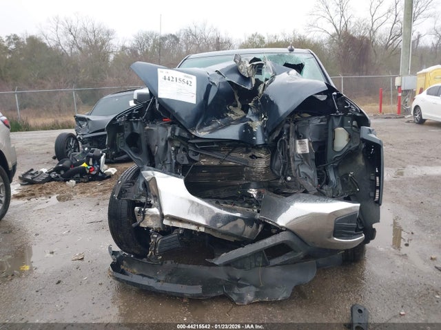 Vehicle/35888_10.jpg