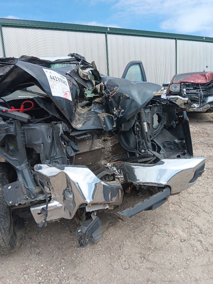 Vehicle/35888_11.jpg