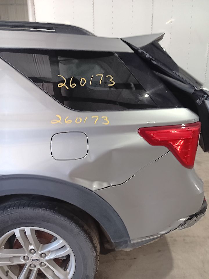 https://f005.backblazeb2.com/file/img-partshotlines-com/Inventory/EX754/Vehicle/35947_06.jpg
