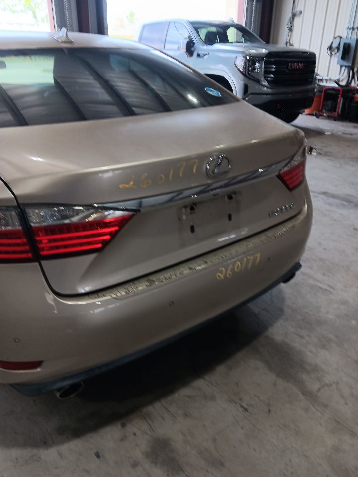 https://f005.backblazeb2.com/file/img-partshotlines-com/Inventory/EX754/Vehicle/35961_12.jpg