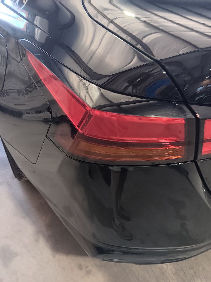 https://f005.backblazeb2.com/file/img-partshotlines-com/Inventory/EX754/Vehicle/35997_08.jpg