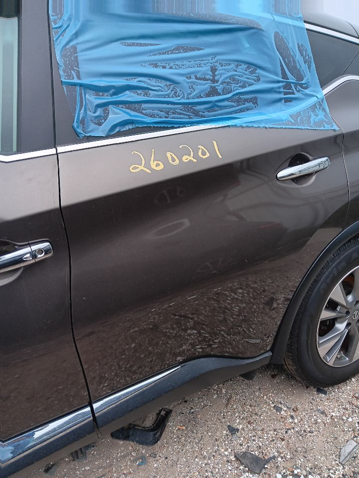 Vehicle/36169_04.jpg
