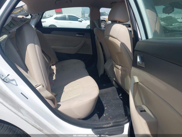 https://f005.backblazeb2.com/file/img-partshotlines-com/Inventory/EX754/Vehicle/36403_08.jpg