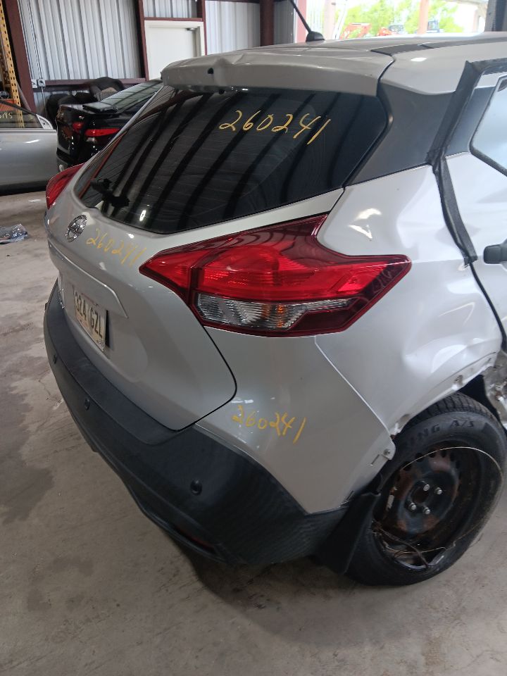 Vehicle/36520_07.jpg