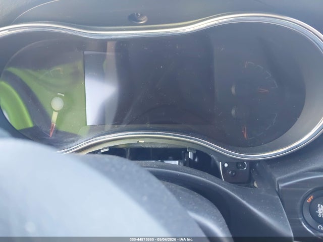 Vehicle/36666_07.jpg