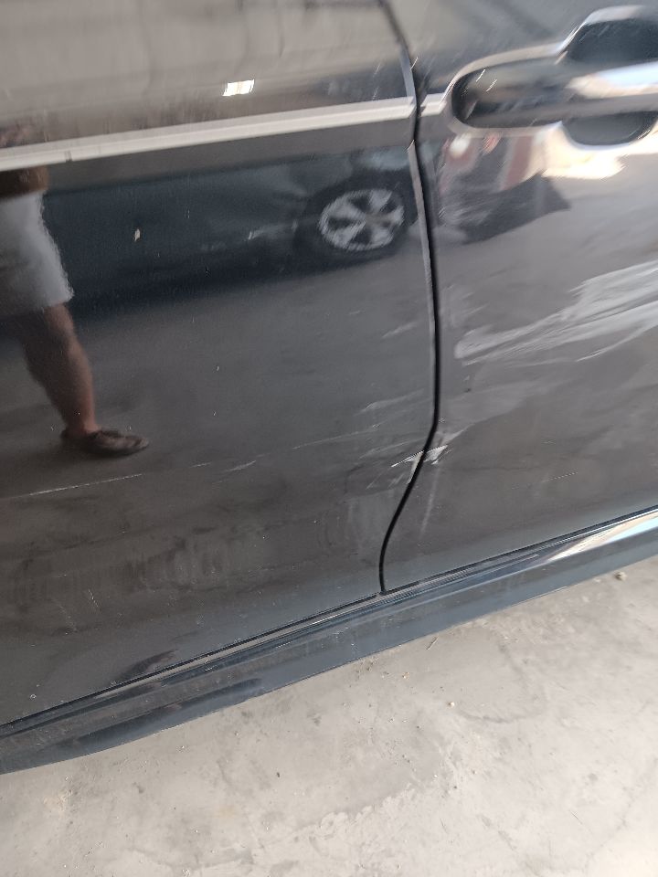 https://f005.backblazeb2.com/file/img-partshotlines-com/Inventory/EX754/Vehicle/37153_10.jpg