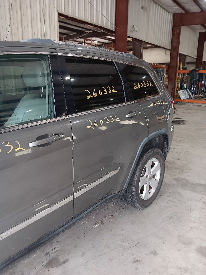Vehicle/37158_06.jpg