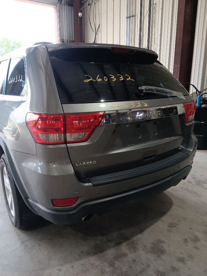 Vehicle/37158_08.jpg