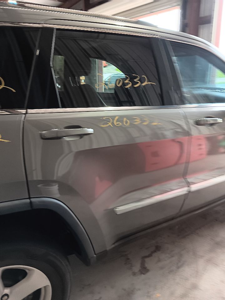 Vehicle/37158_11.jpg