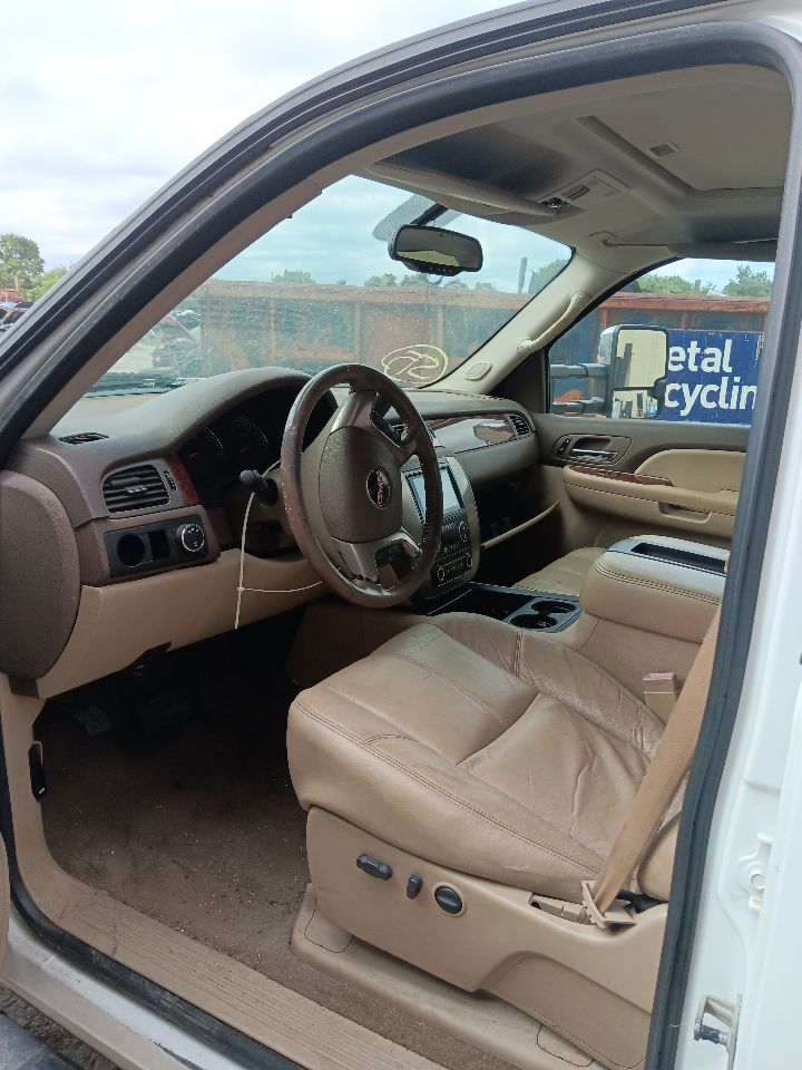 https://f005.backblazeb2.com/file/img-partshotlines-com/Inventory/EX754/Vehicle/37302_11.jpg