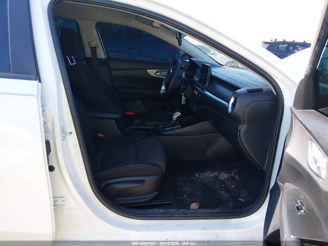 Vehicle/37304_05.jpg