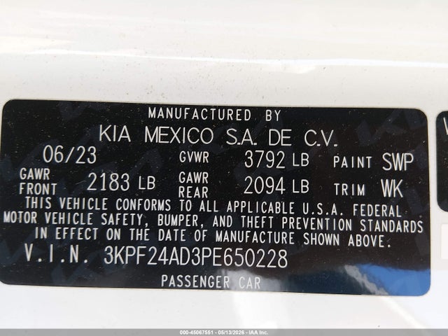 Vehicle/37304_09.jpg