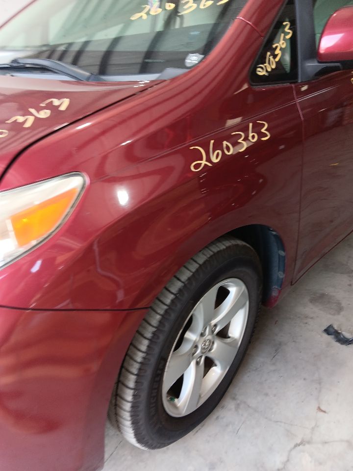 Vehicle/37379_05.jpg