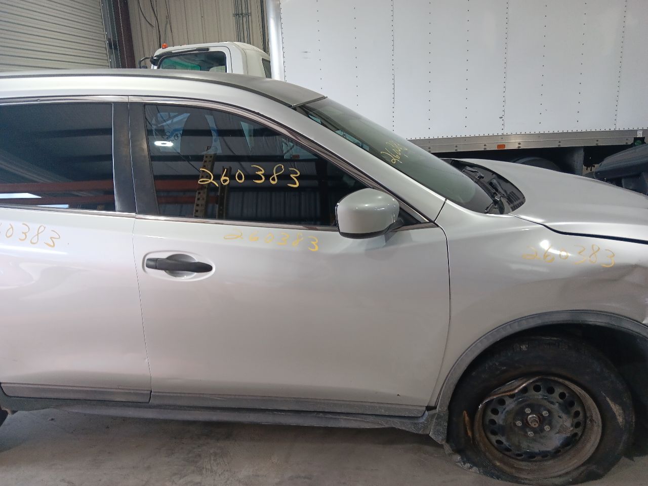 Vehicle/37533_10.jpg