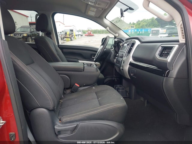 Vehicle/37644_05.jpg