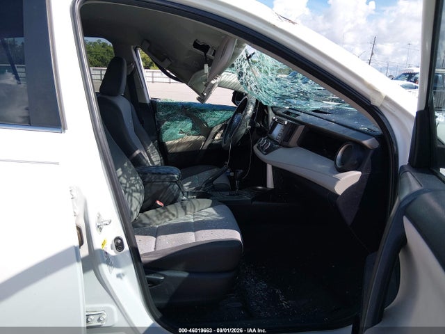 Vehicle/38369_05.jpg
