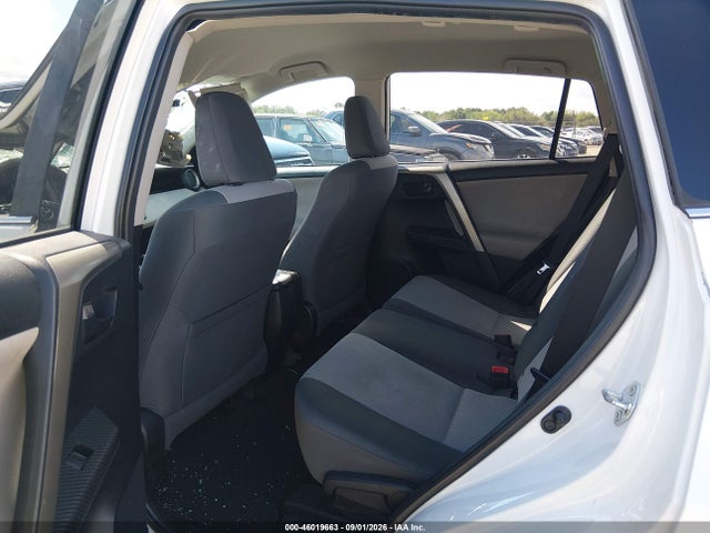 Vehicle/38369_08.jpg