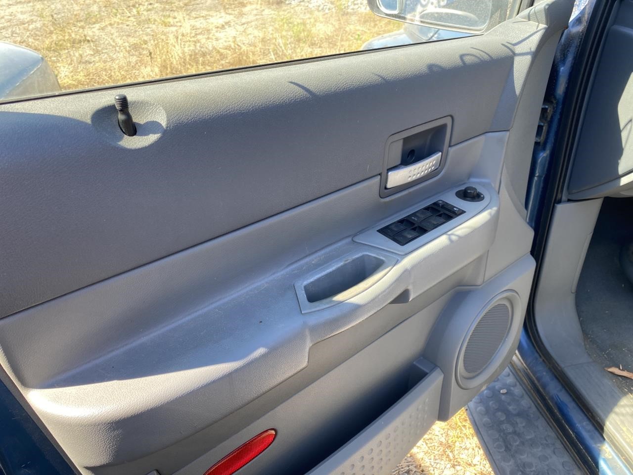 https://f005.backblazeb2.com/file/img-partshotlines-com/Inventory/EX767/Vehicle/6700_07.jpg