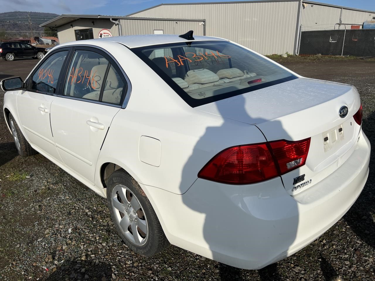 https://f005.backblazeb2.com/file/img-partshotlines-com/Inventory/EX767/Vehicle/7369_06.jpg