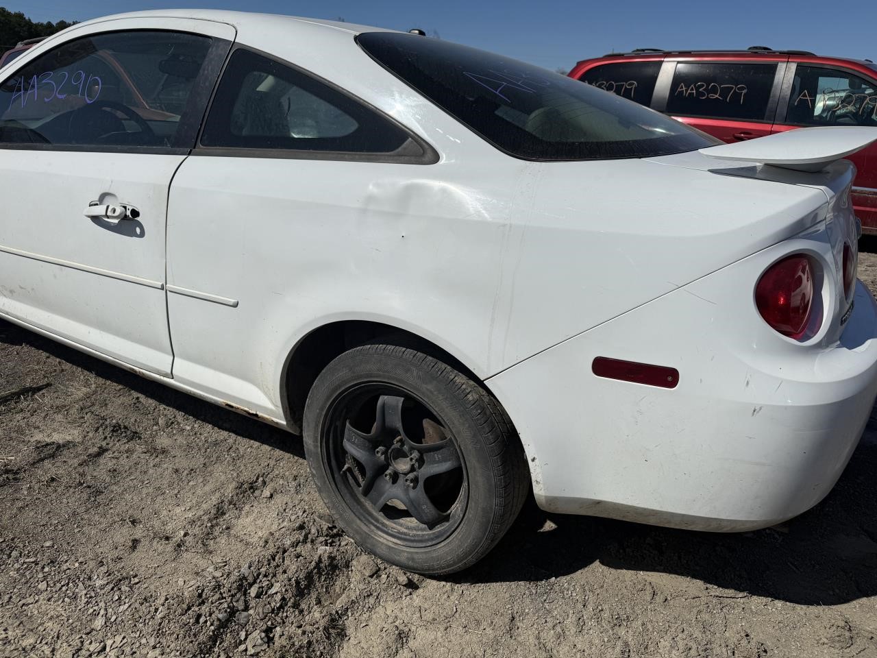 https://f005.backblazeb2.com/file/img-partshotlines-com/Inventory/EX767/Vehicle/8937_06.jpg