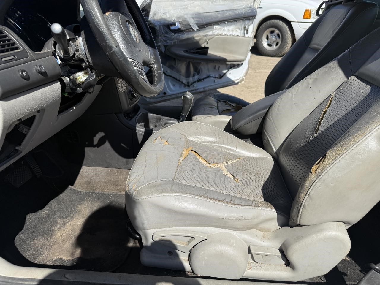 https://f005.backblazeb2.com/file/img-partshotlines-com/Inventory/EX767/Vehicle/8937_12.jpg