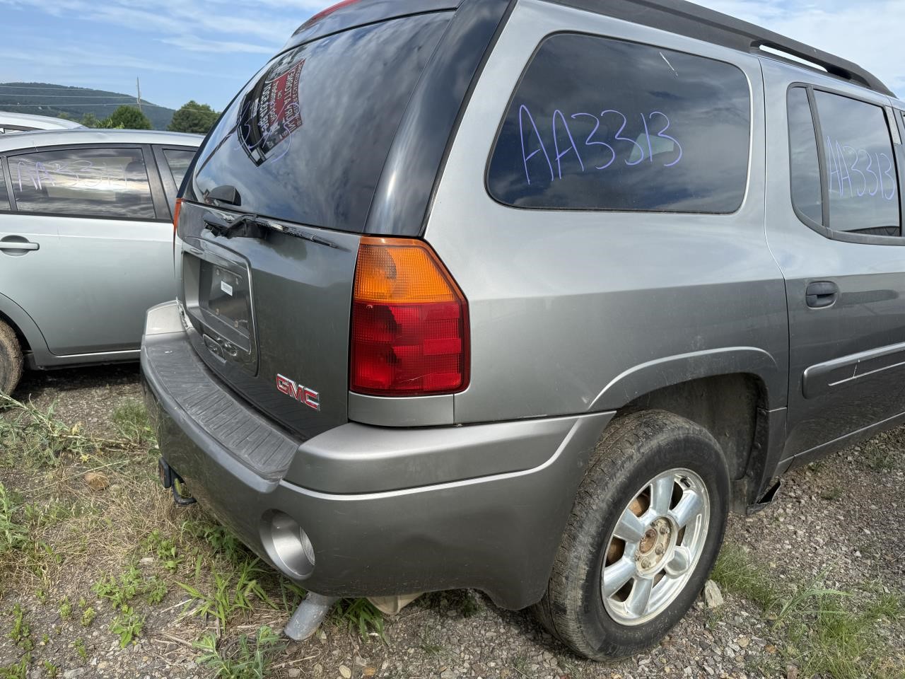 https://f005.backblazeb2.com/file/img-partshotlines-com/Inventory/EX767/Vehicle/9177_09.jpg