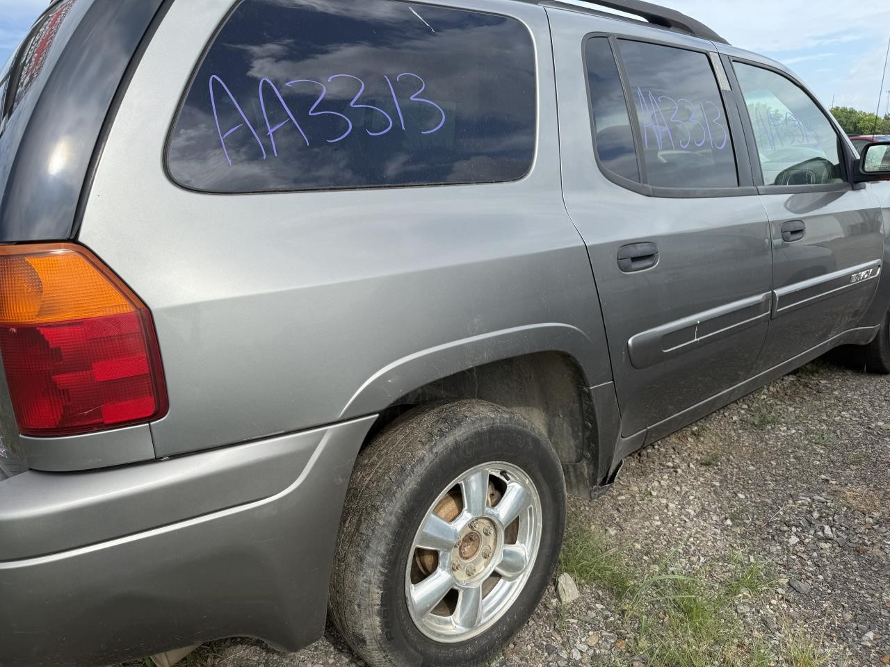 https://f005.backblazeb2.com/file/img-partshotlines-com/Inventory/EX767/Vehicle/9177_10.jpg