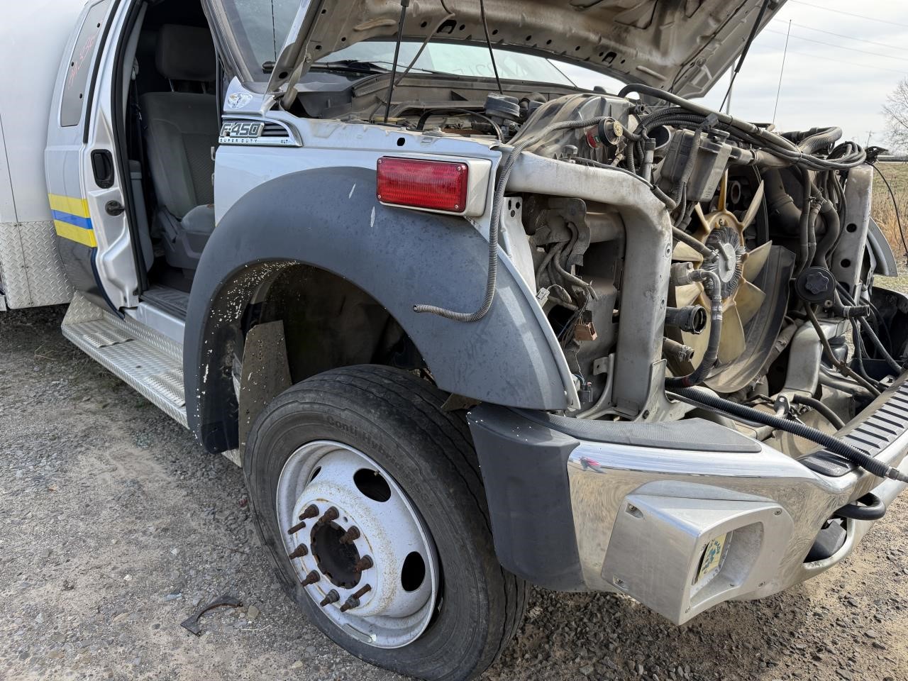 https://f005.backblazeb2.com/file/img-partshotlines-com/Inventory/EX767/Vehicle/9664_06.jpg