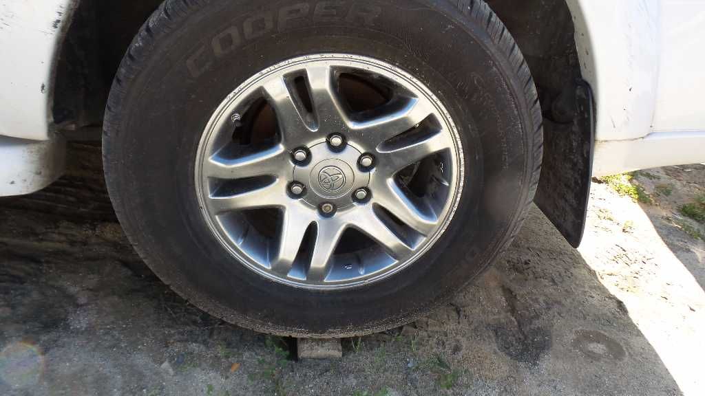 https://f005.backblazeb2.com/file/img-partshotlines-com/Inventory/EX782/Vehicle/2014_07.jpg