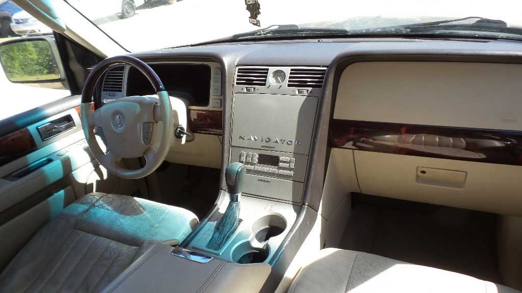 https://f005.backblazeb2.com/file/img-partshotlines-com/Inventory/EX782/Vehicle/2295_08.jpg