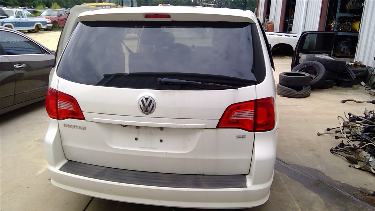 https://f005.backblazeb2.com/file/img-partshotlines-com/Inventory/EX782/Vehicle/4881_05.jpg