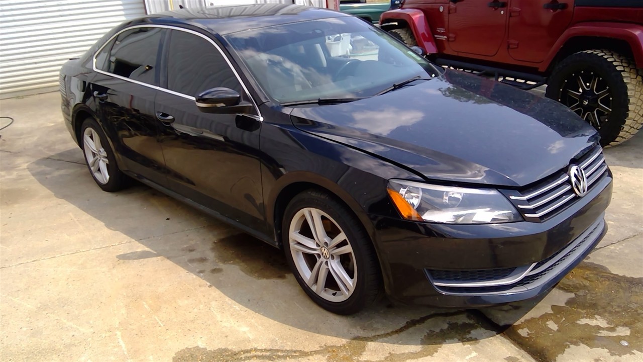 https://f005.backblazeb2.com/file/img-partshotlines-com/Inventory/EX782/Vehicle/4889_02.jpg