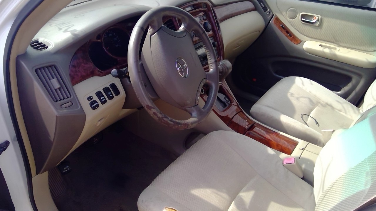 https://f005.backblazeb2.com/file/img-partshotlines-com/Inventory/EX782/Vehicle/4928_09.jpg