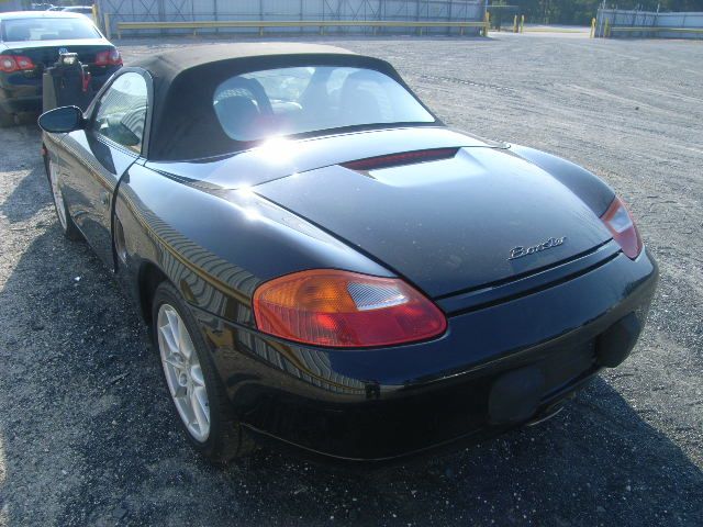 https://f005.backblazeb2.com/file/img-partshotlines-com/Inventory/EX786/2010/6106/70CDB92769034EC98EDB653F3F0CA3A2002.jpg
