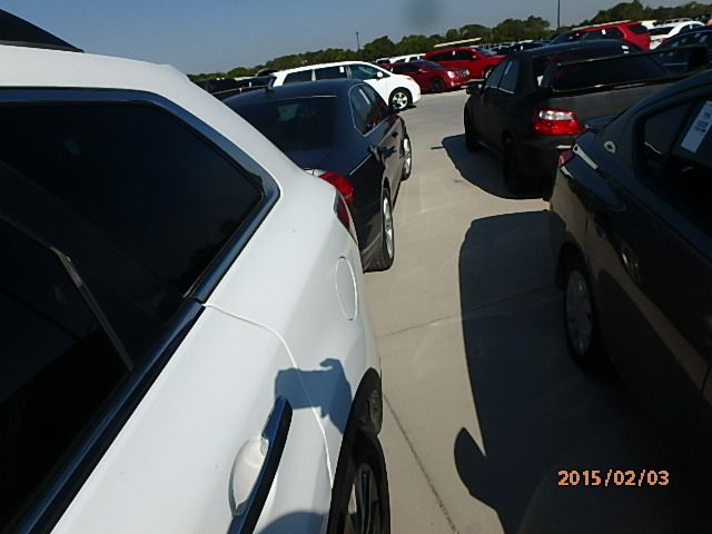 https://f005.backblazeb2.com/file/img-partshotlines-com/Inventory/EX786/2019/8560/EA927DB3D1FE42E4BAAA625B2DD29D0B006.jpg