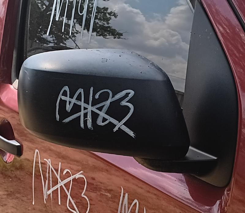 https://f005.backblazeb2.com/file/img-partshotlines-com/Inventory/EX795/2025/M141/472B0100A2D94B0FAFF6F8BB97BF9D9F009.jpg