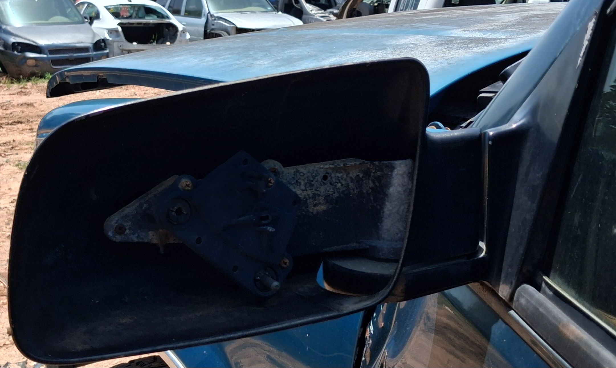 https://f005.backblazeb2.com/file/img-partshotlines-com/Inventory/EX795/2026/N143/003B3EE74A68459B8B078EFCEF42895A009.jpg