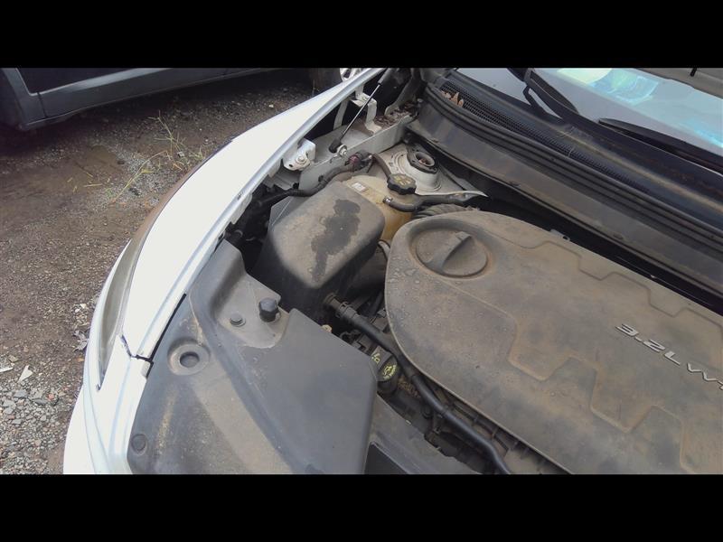 https://f005.backblazeb2.com/file/img-partshotlines-com/Inventory/EX796/Vehicle/8245_09.jpg