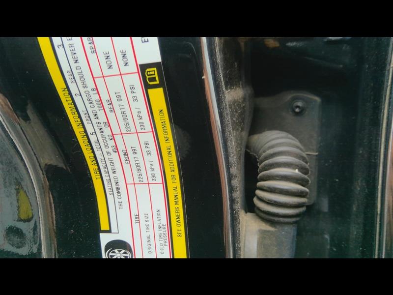 https://f005.backblazeb2.com/file/img-partshotlines-com/Inventory/EX796/Vehicle/8249_03.jpg
