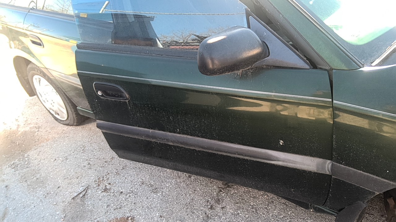 https://f005.backblazeb2.com/file/img-partshotlines-com/Inventory/EX831/Vehicle/10573_06.jpg