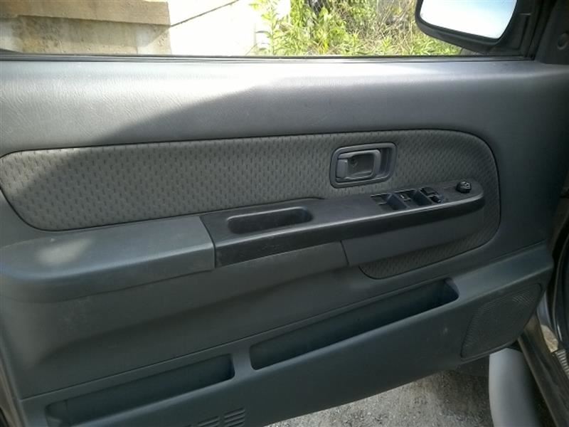 https://f005.backblazeb2.com/file/img-partshotlines-com/Inventory/EX831/Vehicle/12369_01.jpg
