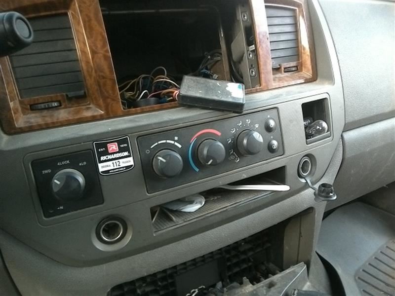 https://f005.backblazeb2.com/file/img-partshotlines-com/Inventory/EX831/Vehicle/12876_01.jpg