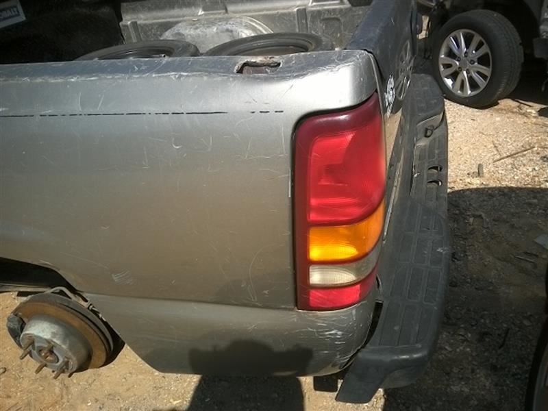 https://f005.backblazeb2.com/file/img-partshotlines-com/Inventory/EX831/Vehicle/13228_09.jpg