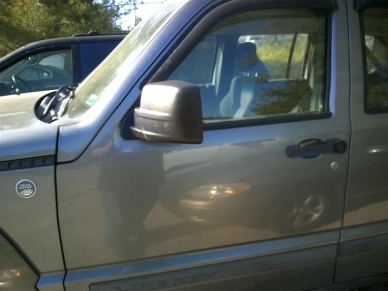 https://f005.backblazeb2.com/file/img-partshotlines-com/Inventory/EX831/Vehicle/13253_10.jpg