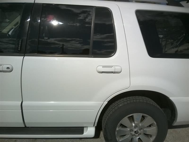 https://f005.backblazeb2.com/file/img-partshotlines-com/Inventory/EX831/Vehicle/13262_09.jpg