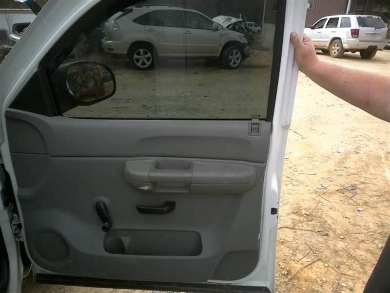 https://f005.backblazeb2.com/file/img-partshotlines-com/Inventory/EX831/Vehicle/13873_05.jpg