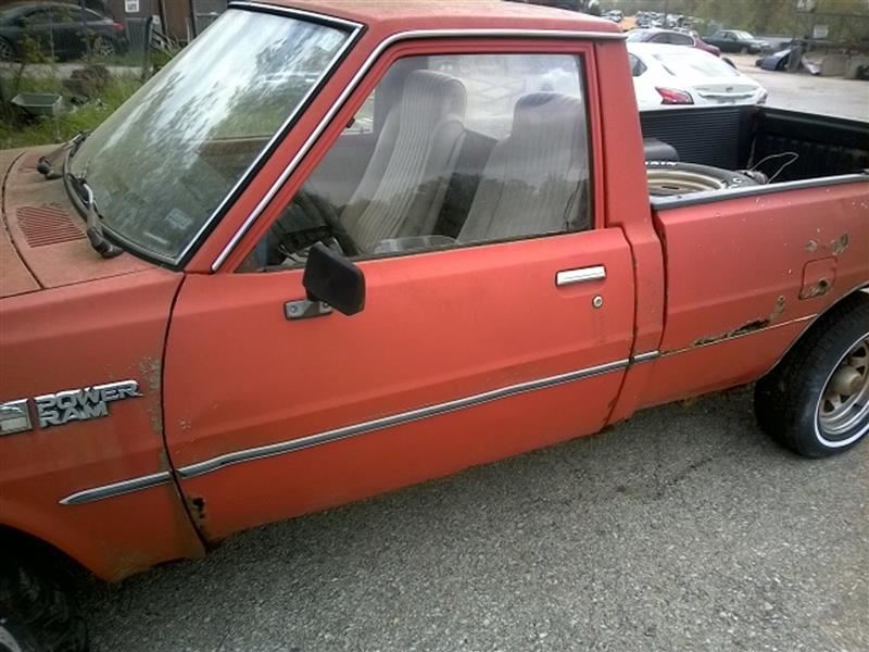 https://f005.backblazeb2.com/file/img-partshotlines-com/Inventory/EX831/Vehicle/13976_06.jpg