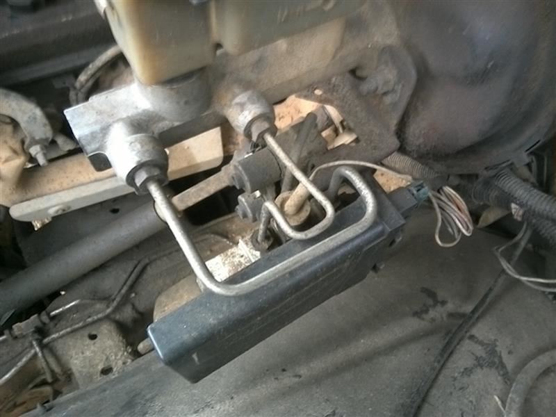 https://f005.backblazeb2.com/file/img-partshotlines-com/Inventory/EX831/Vehicle/13979_03.jpg