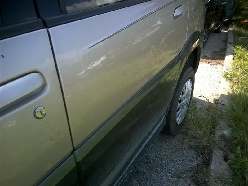 https://f005.backblazeb2.com/file/img-partshotlines-com/Inventory/EX831/Vehicle/14207_10.jpg