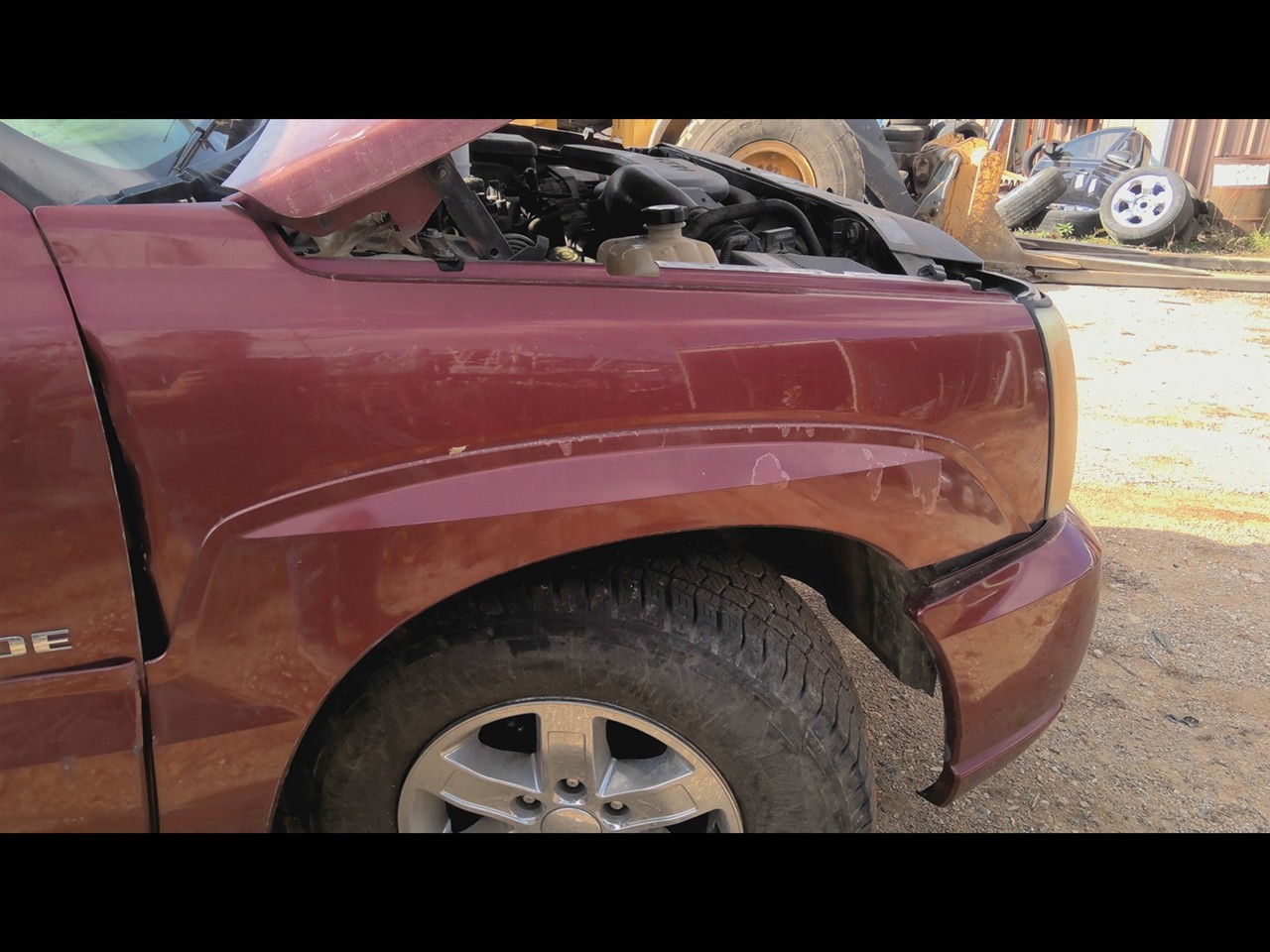 https://f005.backblazeb2.com/file/img-partshotlines-com/Inventory/EX831/Vehicle/14417_11.jpg